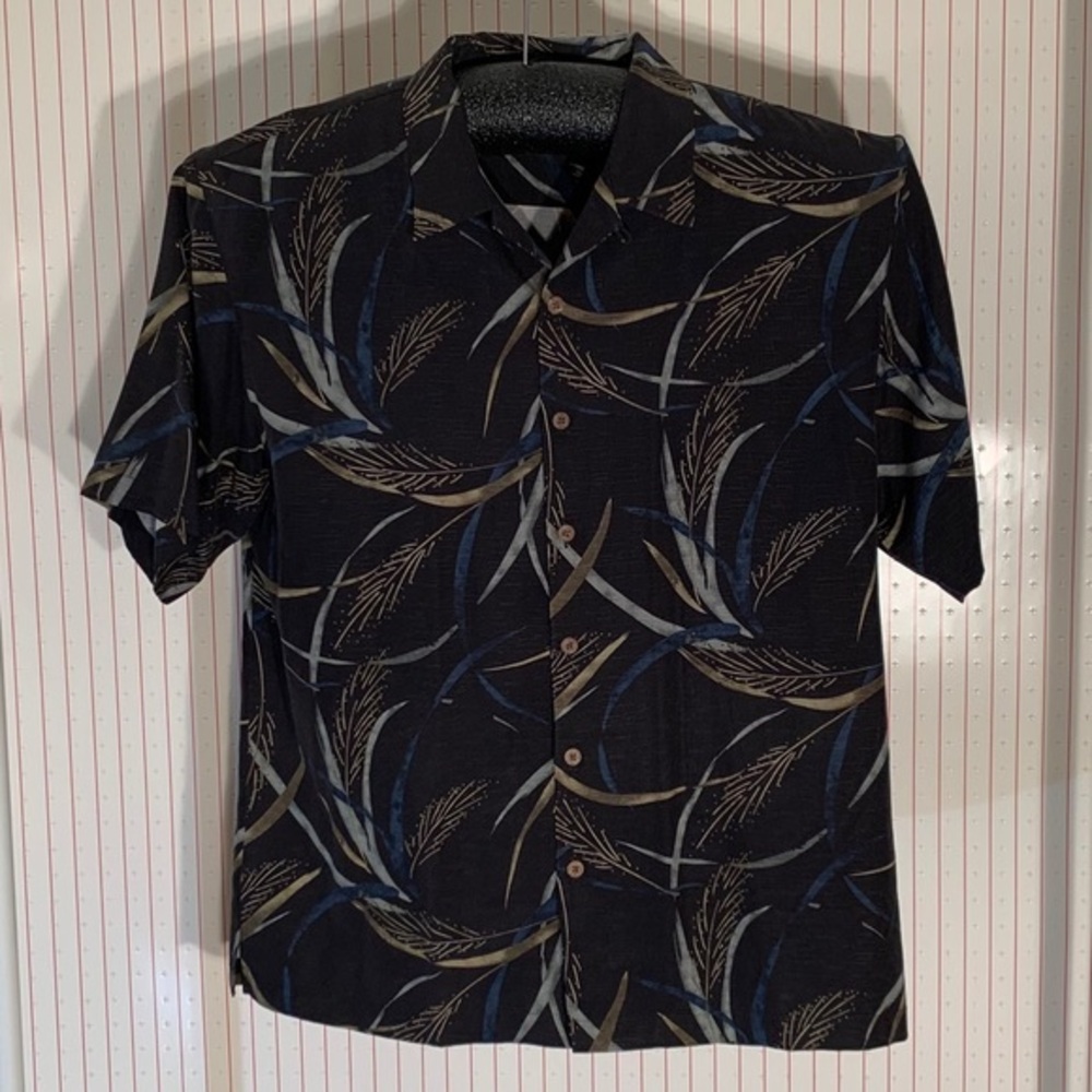 Tommy Bahama Blue Casual floral shirt